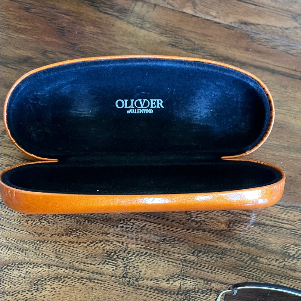 Oliver by Valentino Black and Silver Sunglasses - Picture 5 of 5